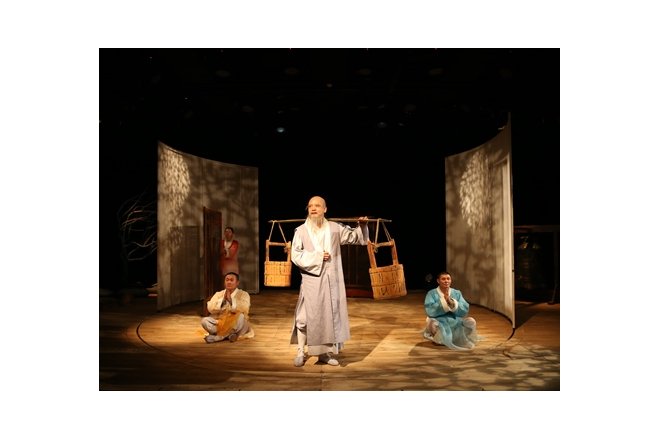 Les Trois moines par le Théâtre national pour enfants de Pékin