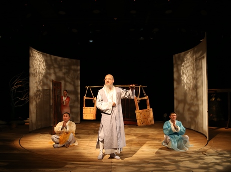 Les Trois moines par le Théâtre national pour enfants de Pékin